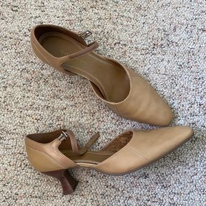 Leather Naturalizer heels